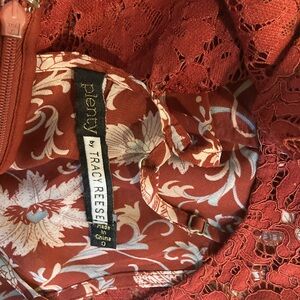 Anthropologie patterned dress lightly worn size 0, great condition.